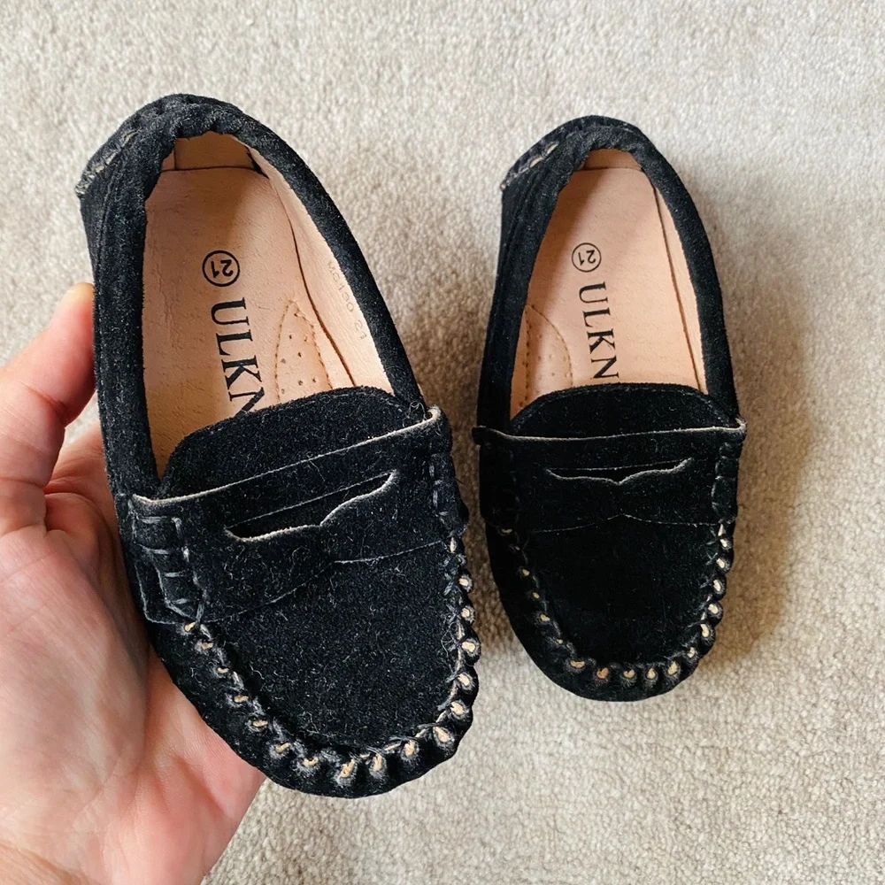 Kids Black Suede Classic Penny Loafers, so cute!!! 6.5 T